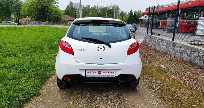 Mazda 2 cena 28999 przebieg: 81500, rok produkcji 2012 z Wieliczka małe 379